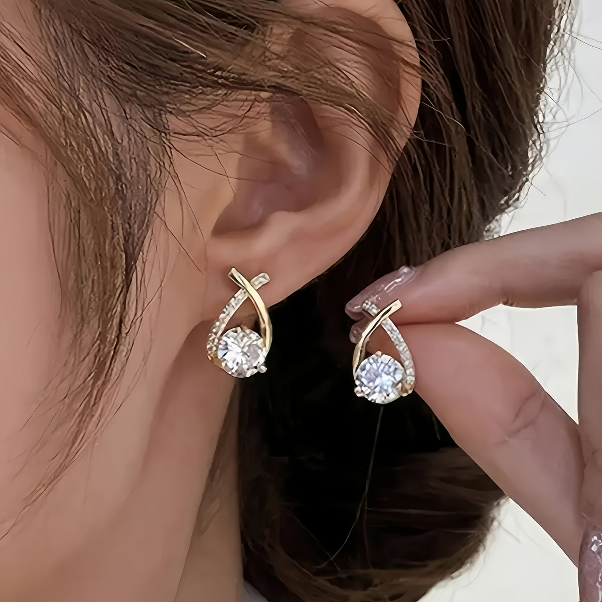 Clara | Golden Zirconia Earrings