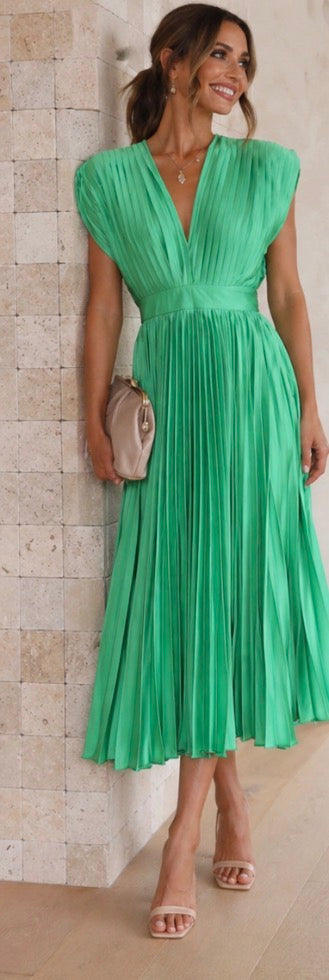 Claire | Timeless Pleated Midi Dress