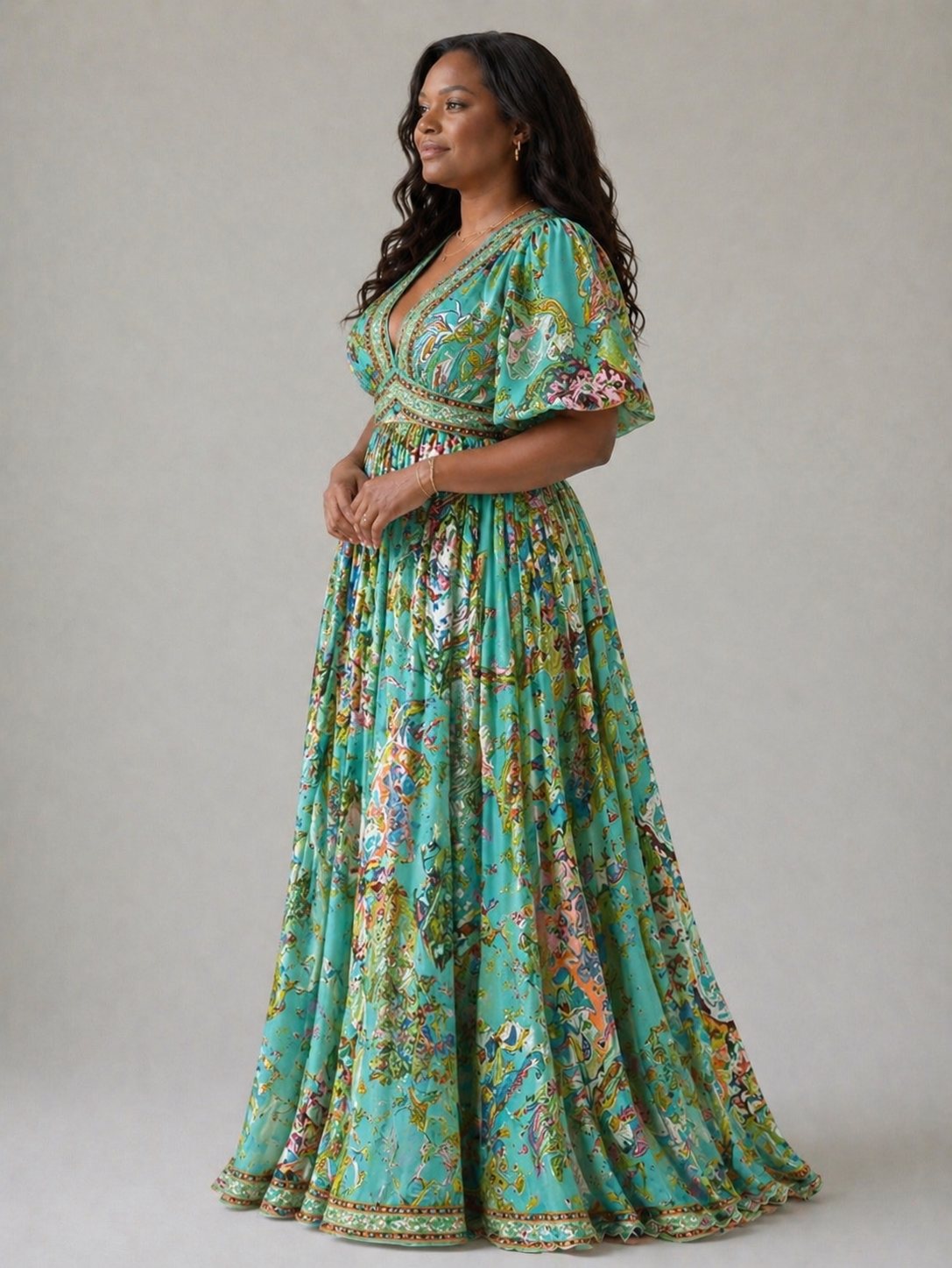 Margot | Airy maxi dress with puff sleeves and V-neck