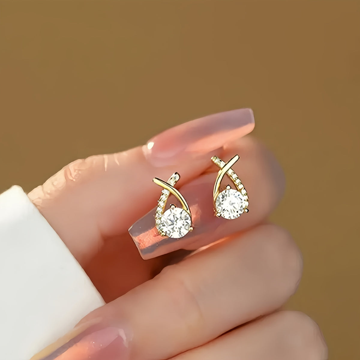 Clara | Golden Zirconia Earrings