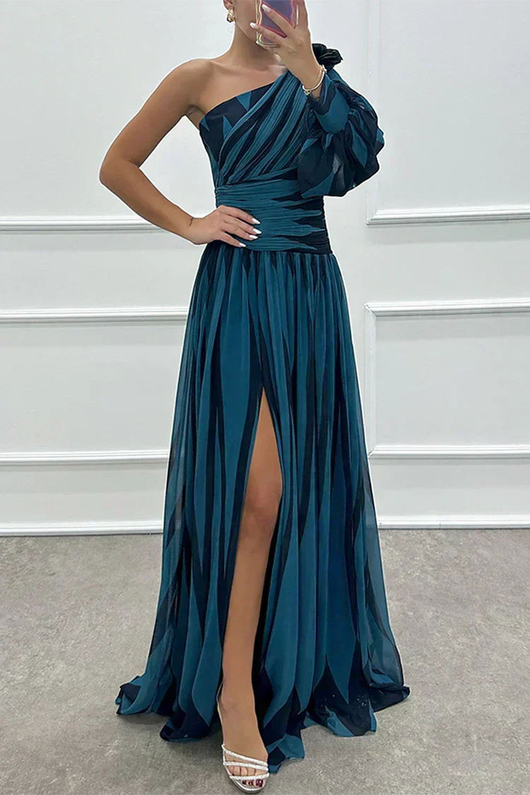 Isabelle | Elegant Striped Maxi Dress with One Shoulder