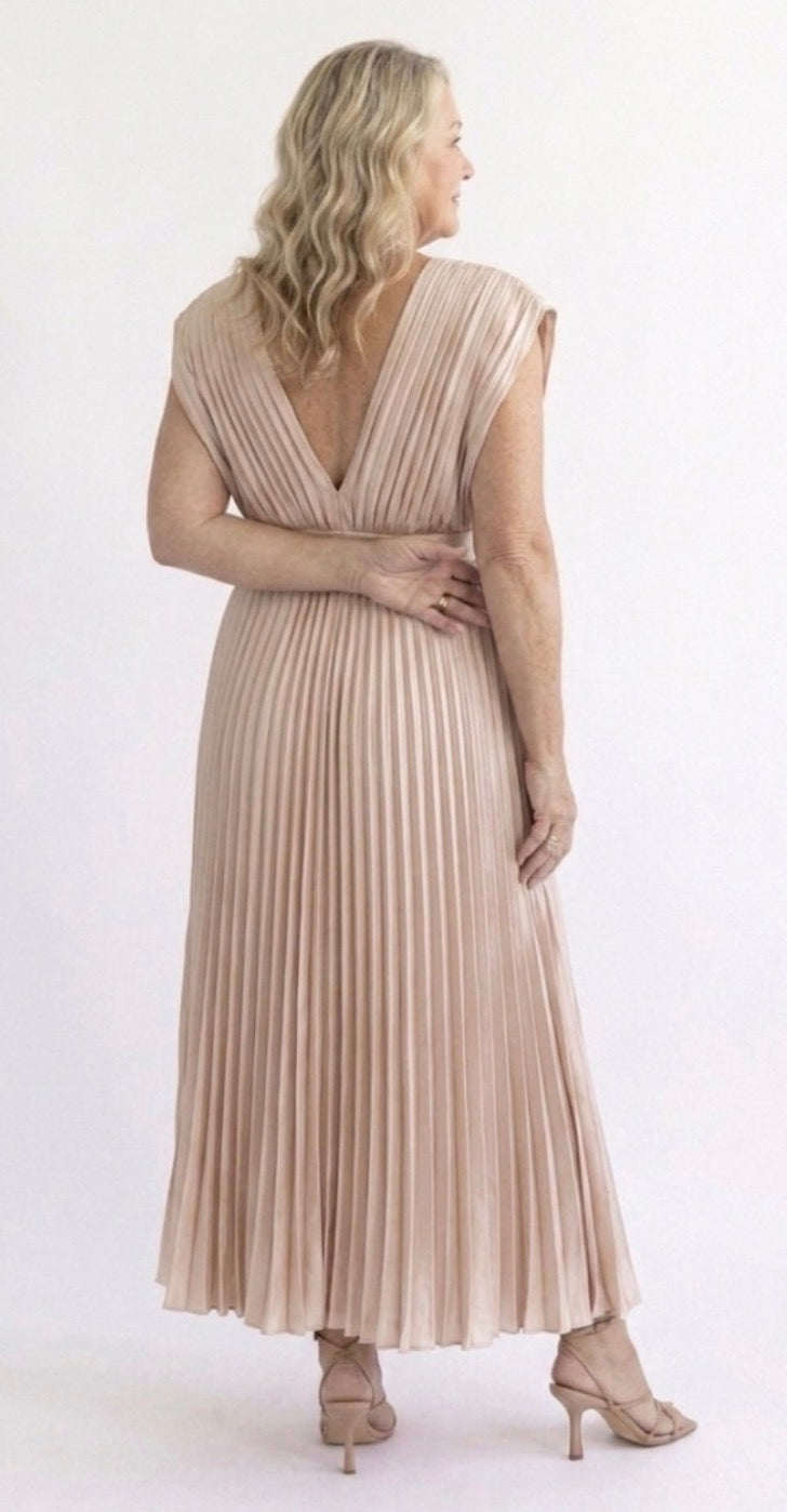 Claire | Timeless Pleated Midi Dress