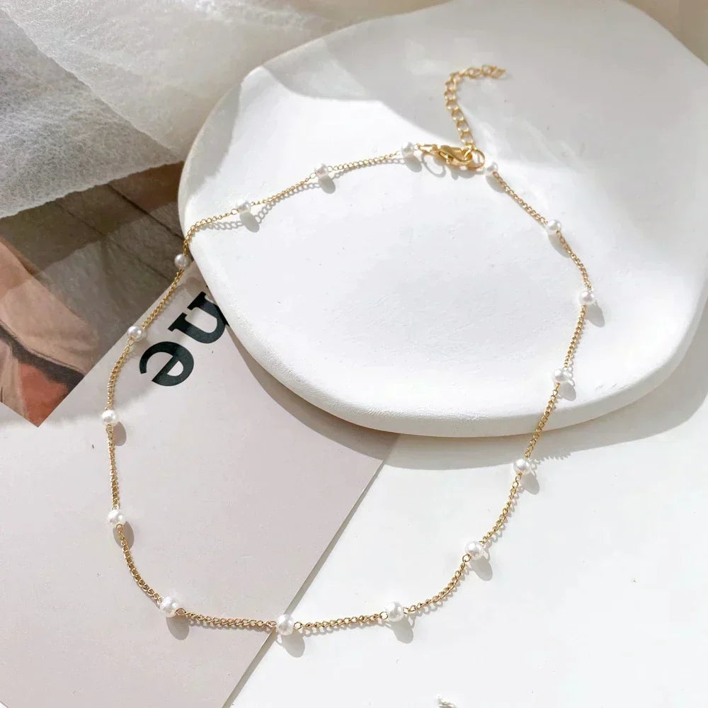Elise | Delicate Pearl Necklace